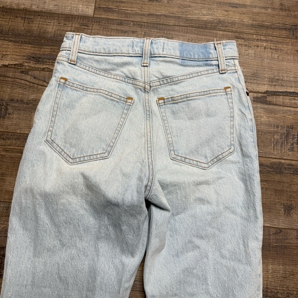 Abercrombie & Fitch The 90's Straight Ultra High-Rise Denim Jeans Destress Holes - Picture 6 of 11
